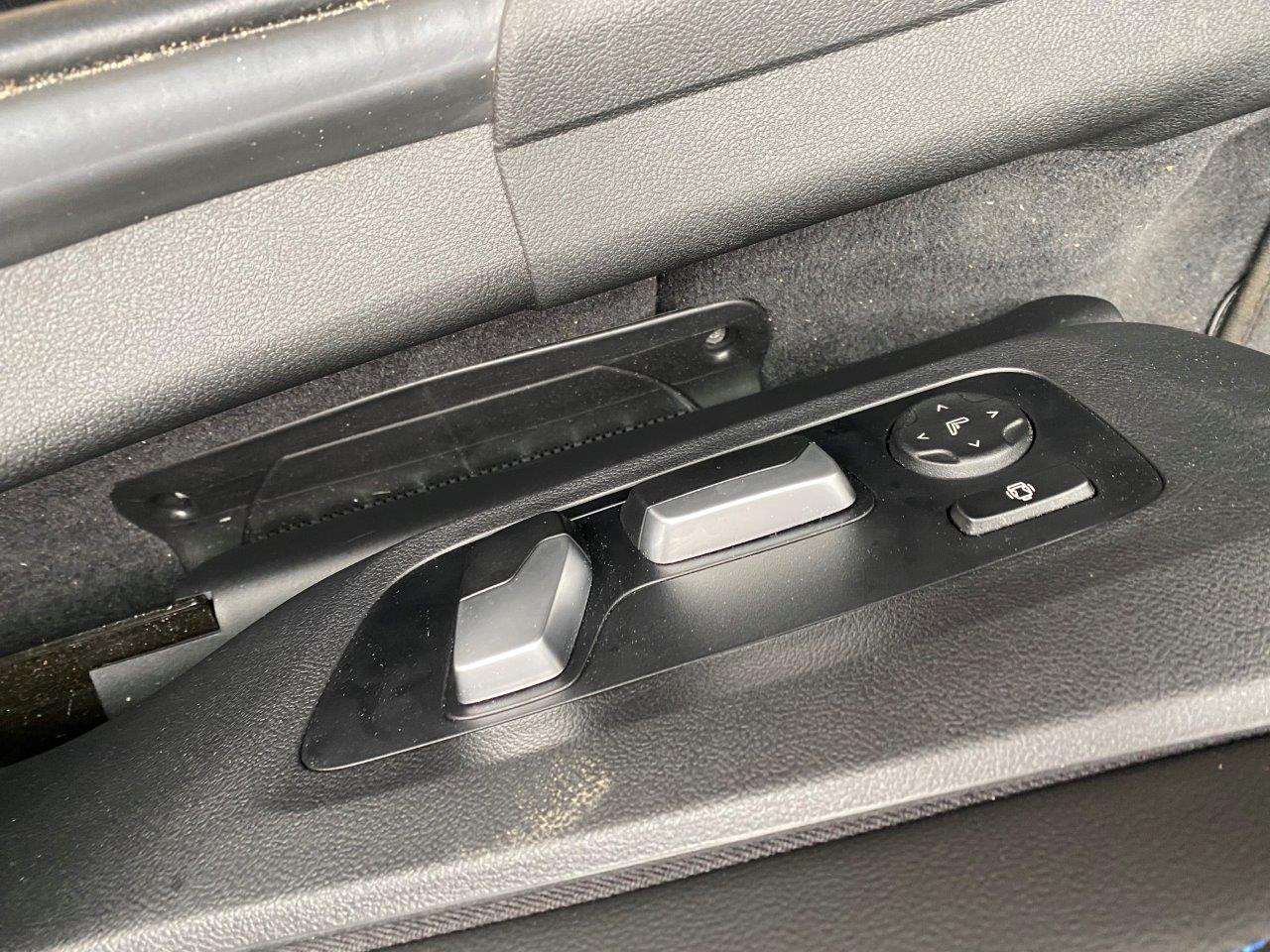 MEINUNFALLAUTO BMW 330d xDrive M Sport Laserlicht, Adaptives M Fahrwerk