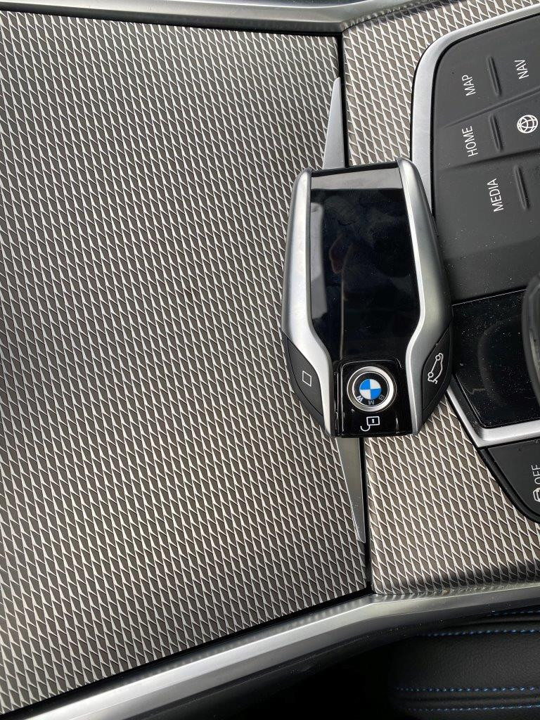 MEINUNFALLAUTO BMW 330d xDrive M Sport Laserlicht, Adaptives M Fahrwerk