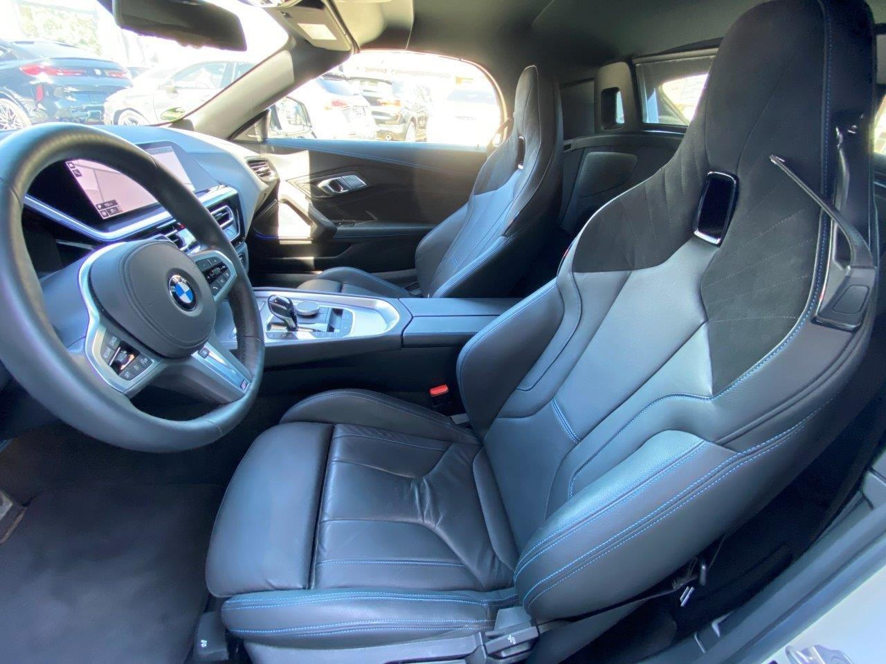 MEINUNFALLAUTO BMW Z4 M40i Roadster Adaptives M Fahrwerk M Sportsitze