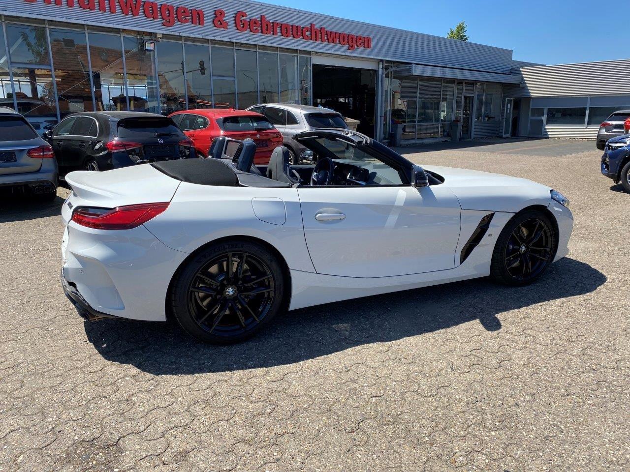 MEINUNFALLAUTO BMW Z4 M40i Roadster Adaptives M Fahrwerk M Sportsitze